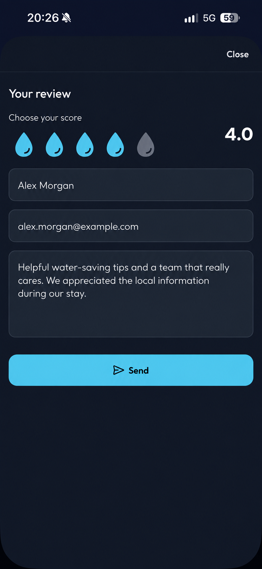 BlueGo review example: four out of five drops, with a fictional guest name, email and comment.